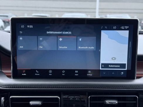 Used 2022 Lincoln Nautilus Reserve AWD/4WD image 39