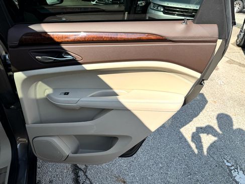Used 2011 Cadillac SRX Luxury image 19