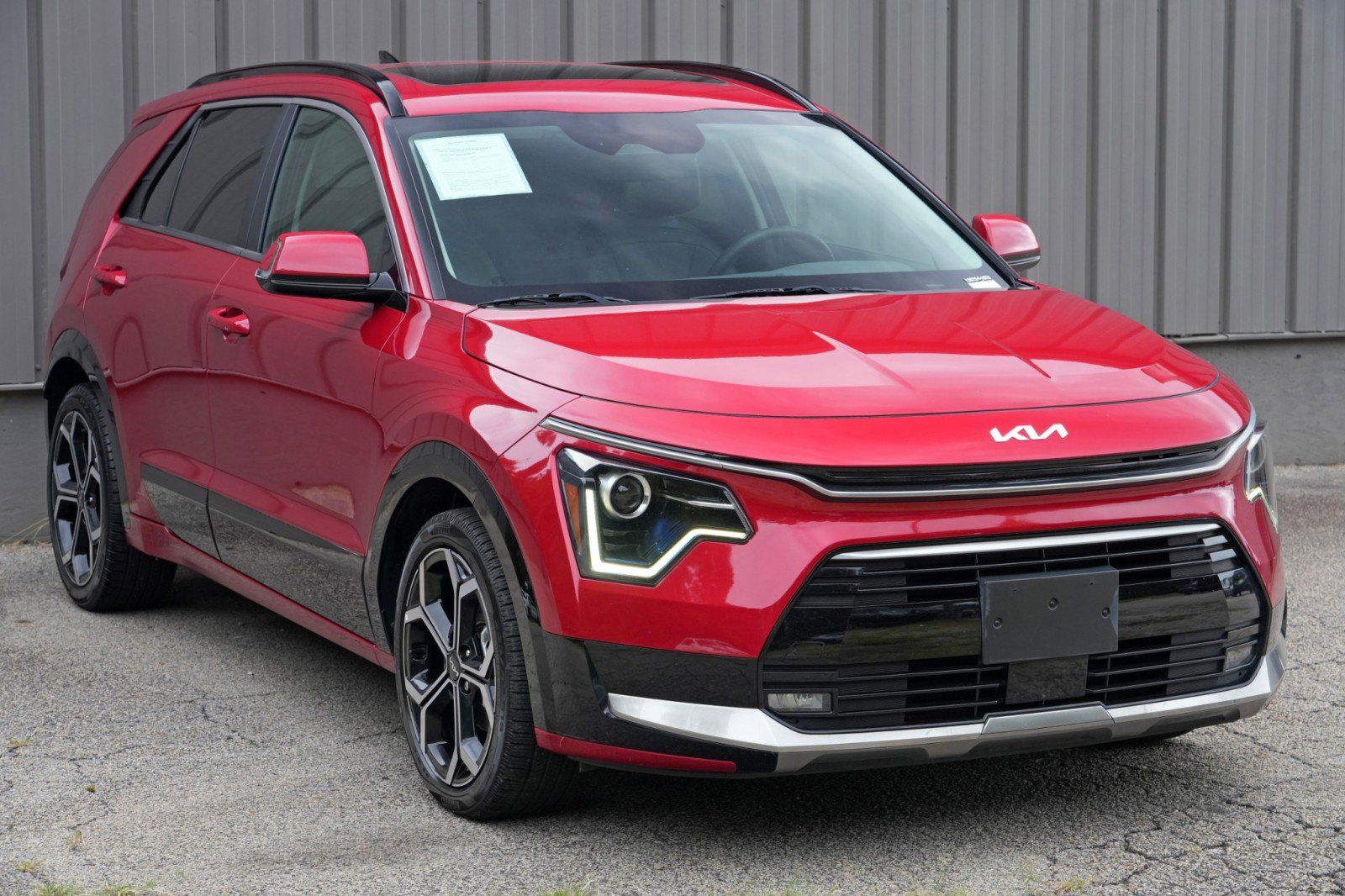 Used 2024 Kia Niro EX Touring FWD image 51