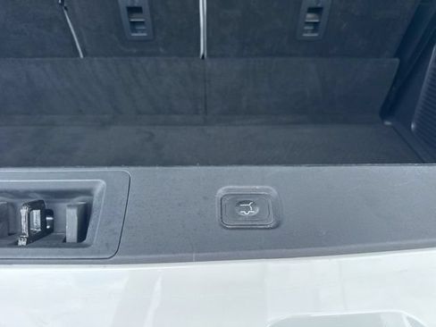 Used 2025 Ford Expedition Active AWD/4WD image 24