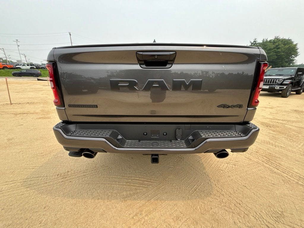 New 2026 RAM 1500 Big Horn AWD/4WD image 4