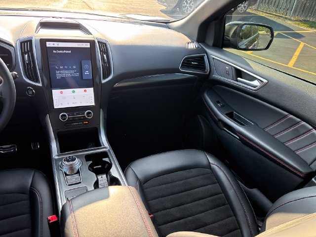 Used 2024 Ford Edge ST-Line w/ Cargo Accessory Package AWD/4WD image 26