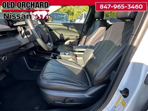 Used 2022 Ford Mustang Mach-E Premium image 11