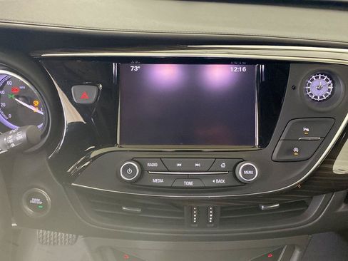 Used 2019 Buick Envision Essence AWD/4WD image 19
