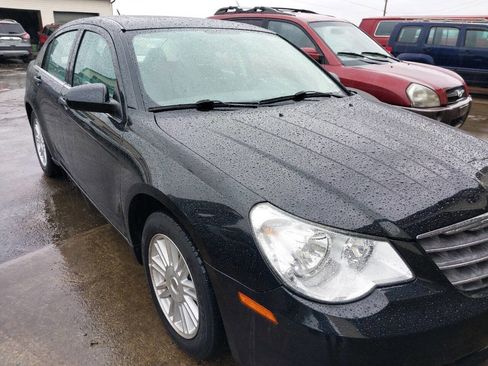 Used 2008 Chrysler Sebring Touring image 4