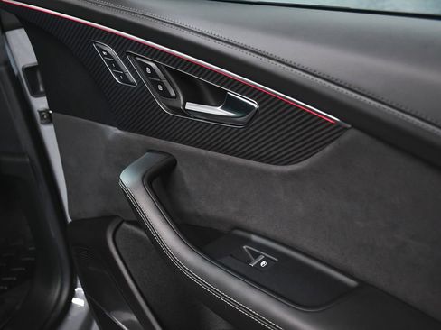 Used 2023 Audi RS Q8 w/ Black Optic Package image 21