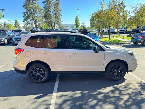 Used 2018 Subaru Forester 2.5i Premium w/ Popular Package #3B AWD/4WD image 6