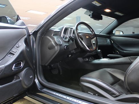 Used 2012 Chevrolet Camaro SS w/ RS Package image 31