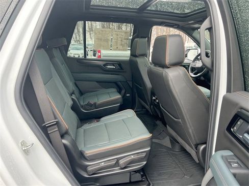 Used 2025 GMC Yukon AT4 image 28