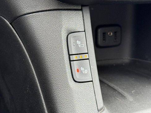 Used 2017 GMC Acadia SLT image 20