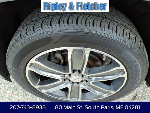 Used 2019 GMC Acadia Denali AWD/4WD image 9