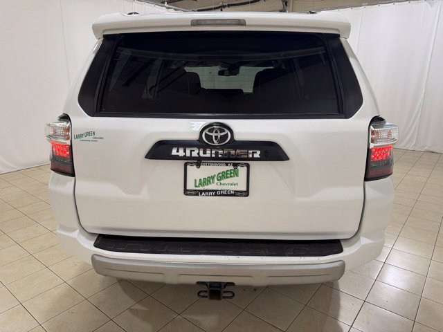 Used 2020 Toyota 4Runner TRD Off-Road Premium AWD/4WD image 5
