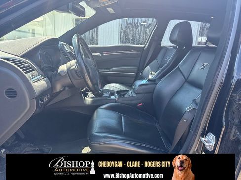 Used 2018 Chrysler 300 S w/ Safetytec Plus Group AWD/4WD image 10