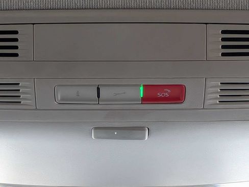 Certified 2024 Volkswagen Tiguan S FWD image 25