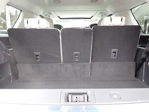 New 2025 Lincoln Navigator Reserve image 12