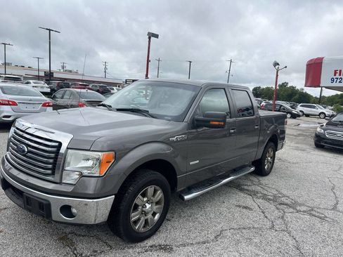 Used 2011 Ford F150 XLT w/ XLT Chrome Pkg image 3