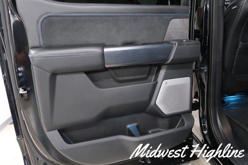 Used 2025 Ford F350 Platinum w/ FX4 Off-Road Package AWD/4WD image 37