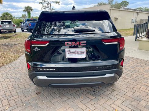 Used 2026 GMC Terrain Elevation FWD image 4