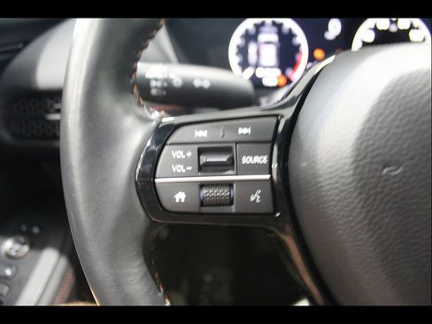 Certified 2025 Honda HR-V Sport image 26