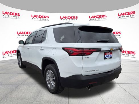 Used 2022 Chevrolet Traverse LT image 5