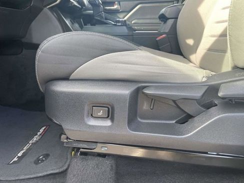 Used 2024 Toyota Tacoma TRD Off-Road image 20