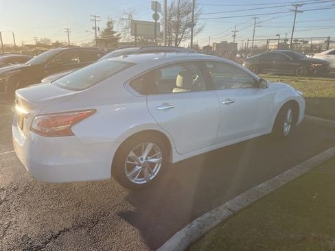 Used 2013 Nissan Altima 2.5 SV w/ 2.5SV Convenience Pkg image 3