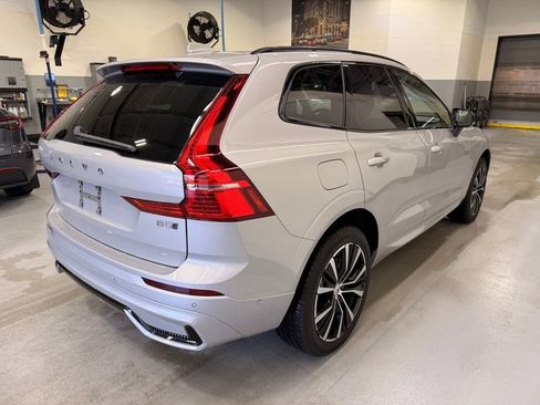 Used 2025 Volvo XC60 B5 Plus w/ Climate Package AWD/4WD image 6