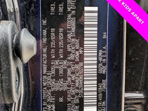 Used 2022 Toyota Highlander XLE image 27