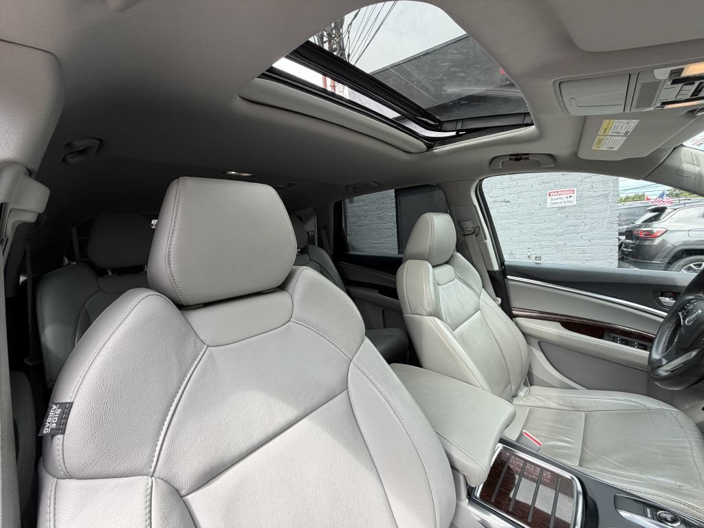 Used 2017 Acura MDX w/ Technology Package AWD/4WD image 19