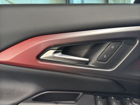 New 2026 Chevrolet Equinox EV RS image 25