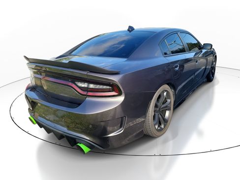 Used 2022 Dodge Charger R/T RWD image 7
