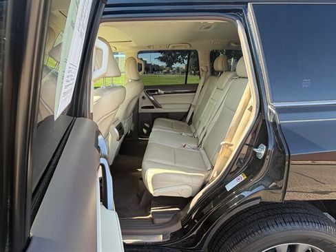 Used 2015 Lexus GX 460 Luxury AWD/4WD image 17