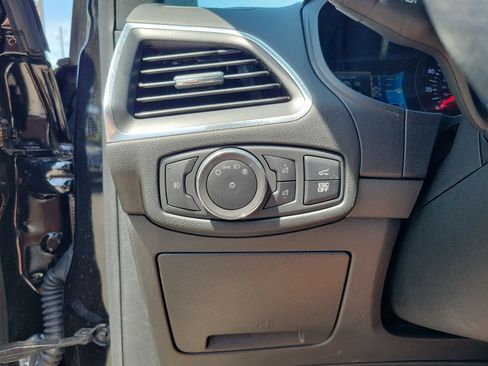 Used 2022 Ford Edge ST image 10