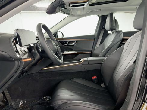 Certified 2025 Mercedes-Benz E 350 Sedan image 5