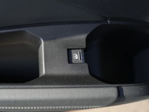 Used 2024 Audi Q4 e-tron Premium Plus w/ Premium Plus image 28