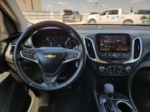 Used 2024 Chevrolet Equinox LT FWD image 10