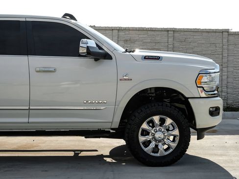 Used 2020 RAM 2500 Limited AWD/4WD image 11
