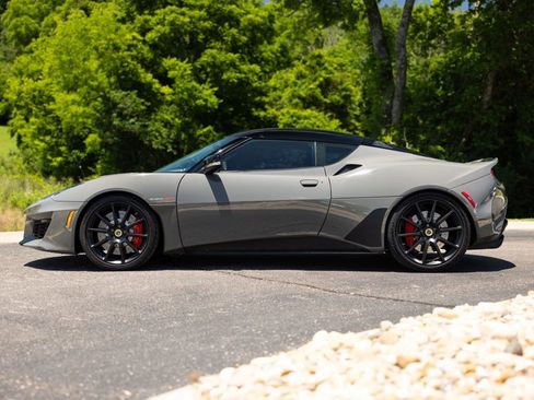 Used 2020 Lotus Evora RWD image 3