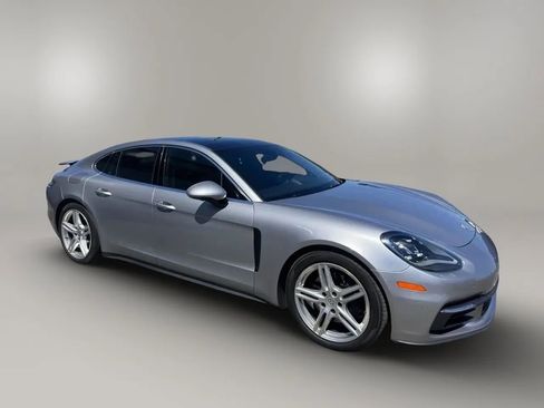 Used 2017 Porsche Panamera 4S AWD/4WD image 4