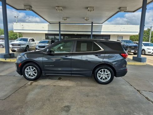 Used 2023 Chevrolet Equinox LT w/ LPO, Floor Liner Package FWD image 8
