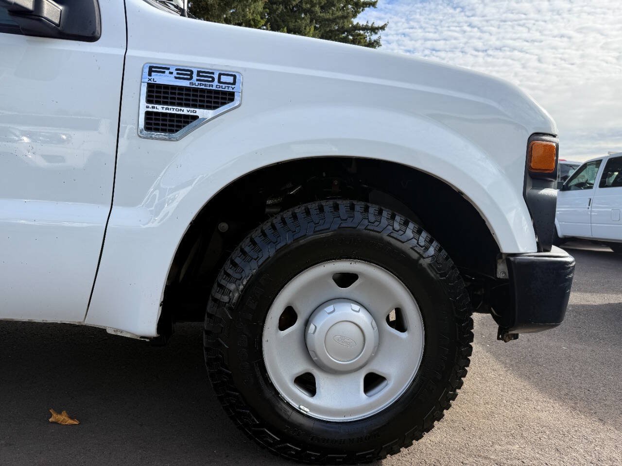Used 2008 Ford F350 XL RWD image 28