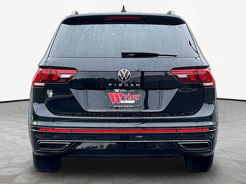 Used 2022 Volkswagen Tiguan SE R-Line FWD image 5