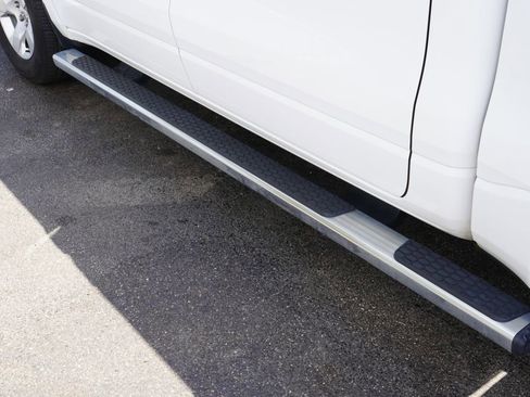 Used 2020 RAM 1500 Big Horn AWD/4WD image 11
