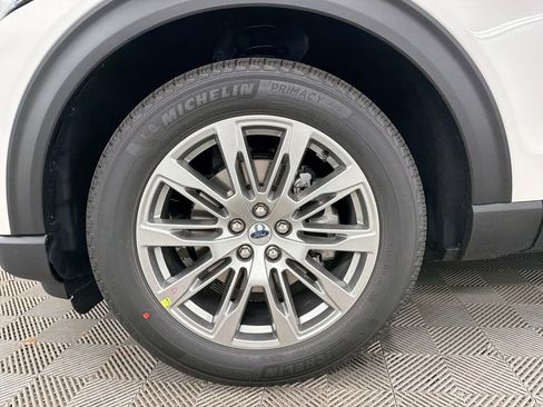 New 2026 Ford Explorer Platinum image 12