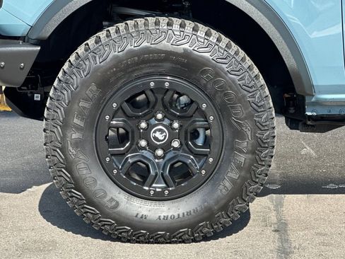 Used 2023 Ford Bronco Wildtrak AWD/4WD image 29