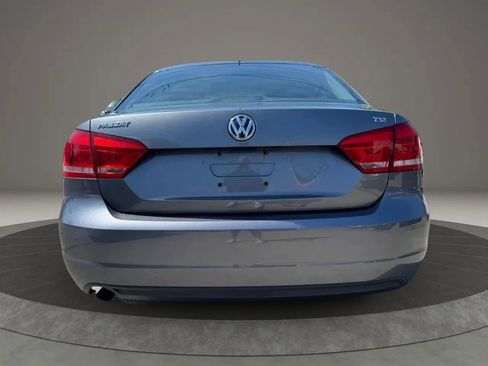 Used 2015 Volkswagen Passat 1.8T S FWD image 4
