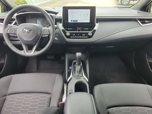 Used 2025 Toyota Corolla SE FWD image 12