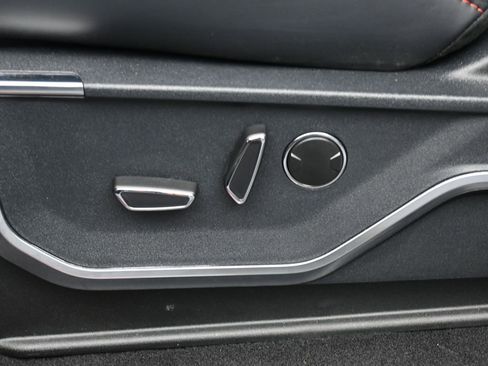 Used 2025 Ford F150 Raptor image 12