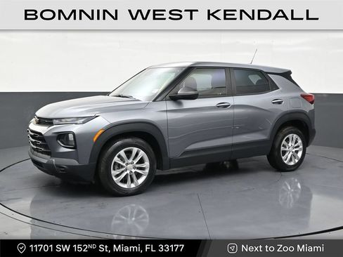 Used 2022 Chevrolet TrailBlazer LS FWD image 1