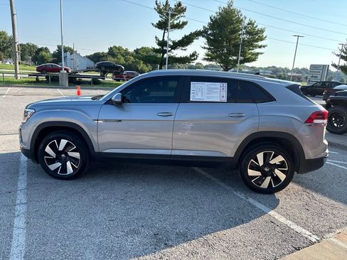 Used 2026 Volkswagen Atlas Cross Sport SE AWD/4WD image 17